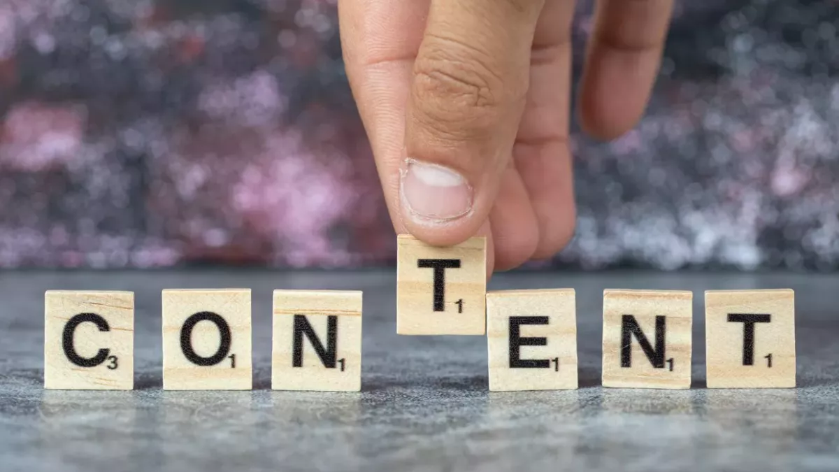 Content marketing strategy planning session showing content pillars and calendar for business growth